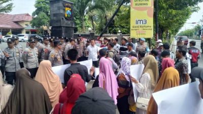 Aksi Damai Pembelaan Mbah Darmi, Kapolsek : Semua Sudah Sesuai Prosedur